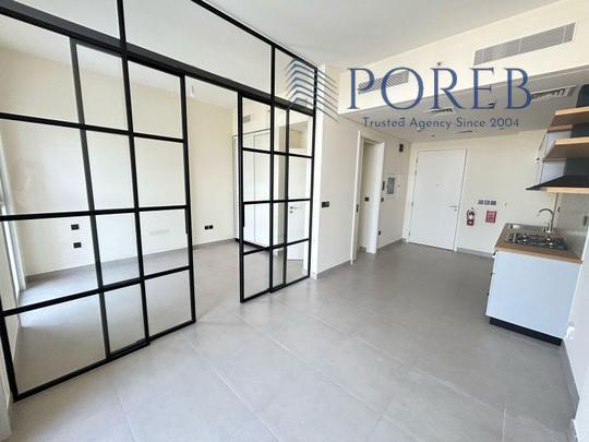 Pool View | Tenanted | Close to the Park